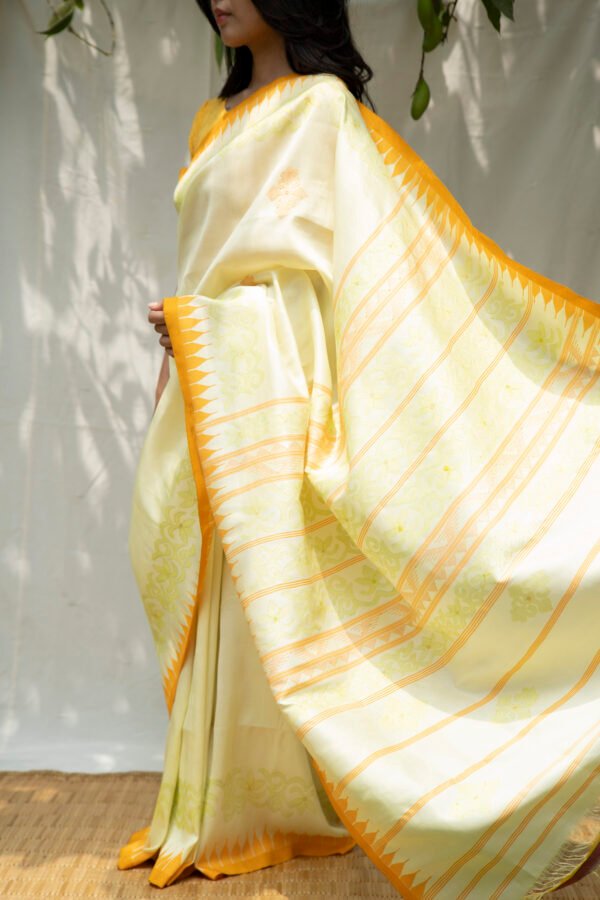 Artisanal Handwoven Mulberry Silk Saree – Soft, Lustrous, Ethereal - Image 5