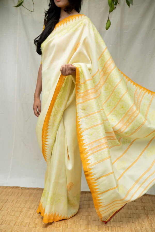 Artisanal Handwoven Mulberry Silk Saree – Soft, Lustrous, Ethereal