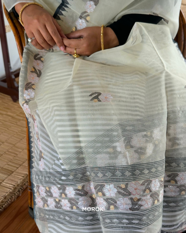 Slow-Crafted Rani Marak-Taibi: A Premium Silk Manipuri Handloom Treasure - Image 2